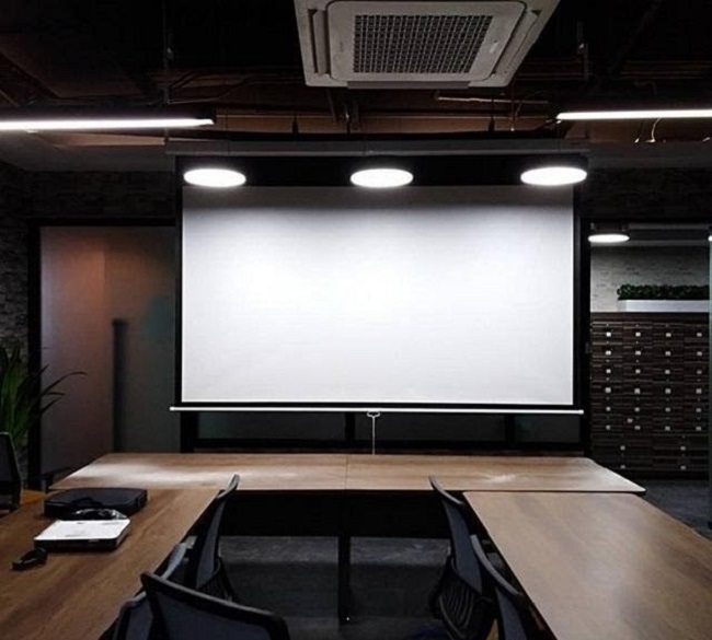 Man-chieu-treo-tuong-150-inch-3